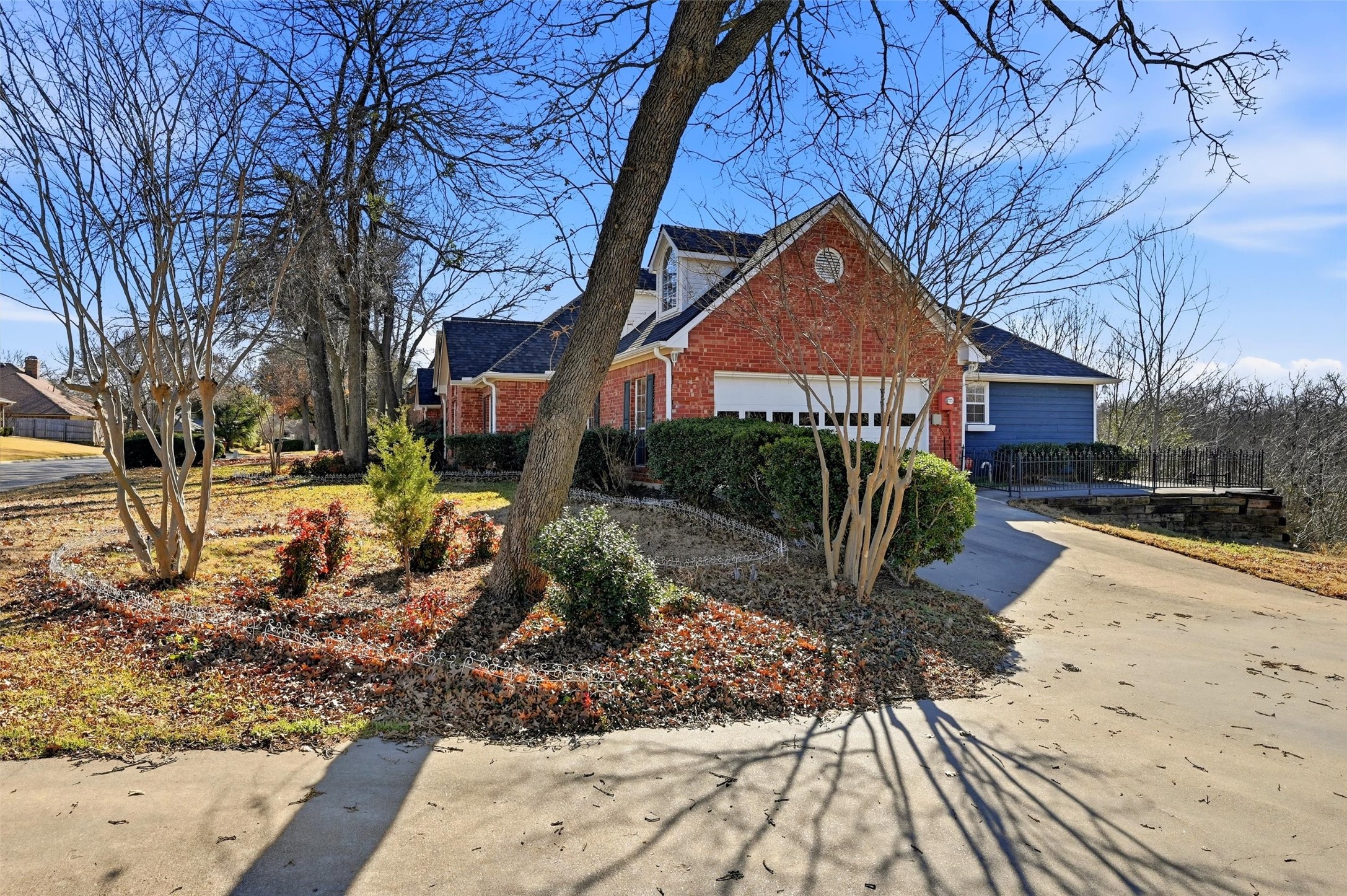 2210 Meadows Lane Sherman TX 75092