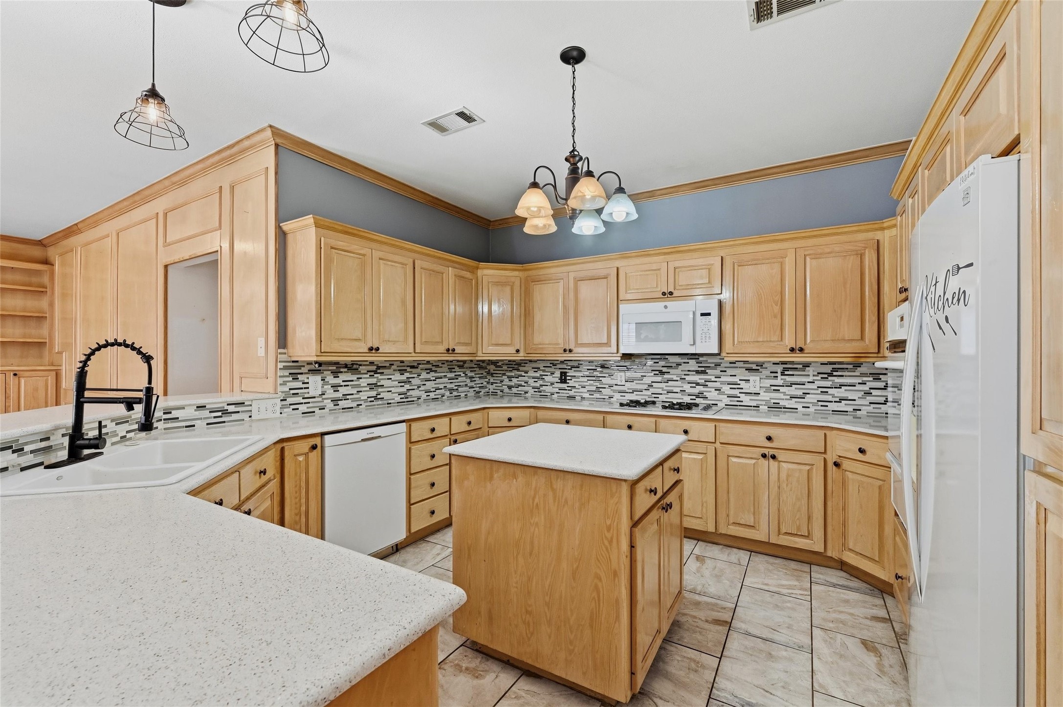 2210 Meadows Lane Sherman TX 75092
