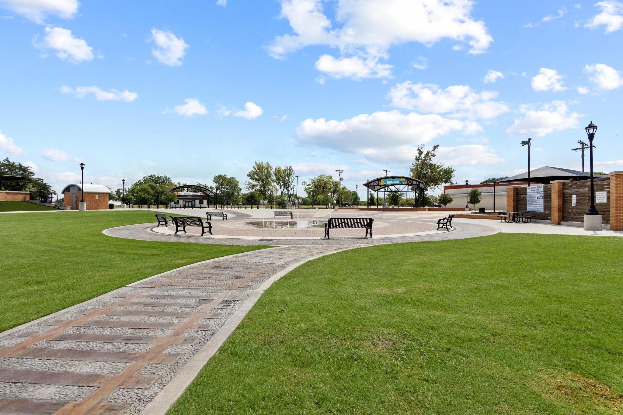 878 N Main Drive Van Alstyne TX 75495