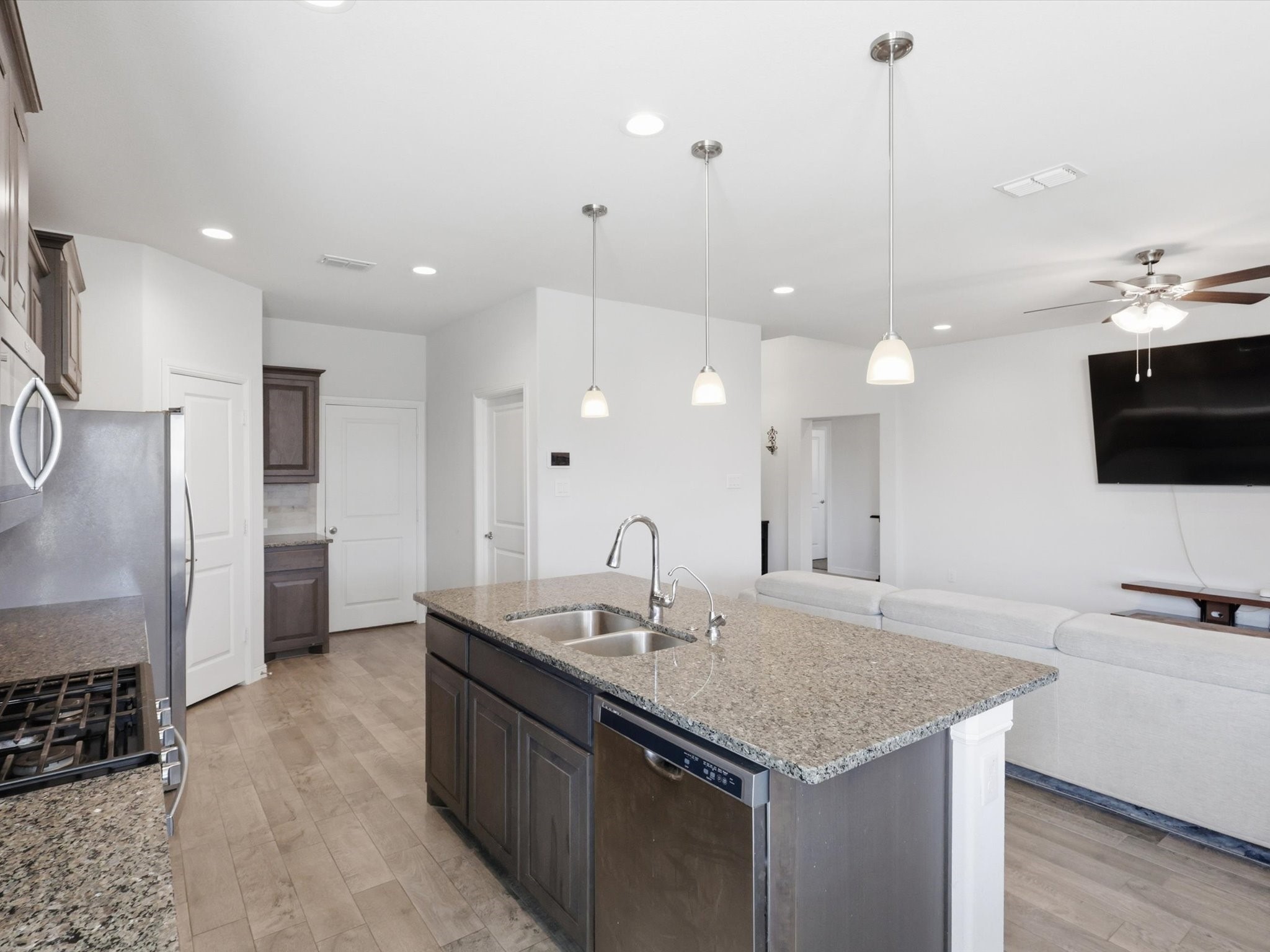 448 Regatta Lane Azle TX 76020