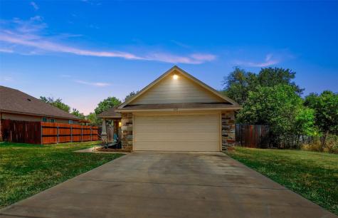 1109 S Fannin Street Alvarado TX 76009