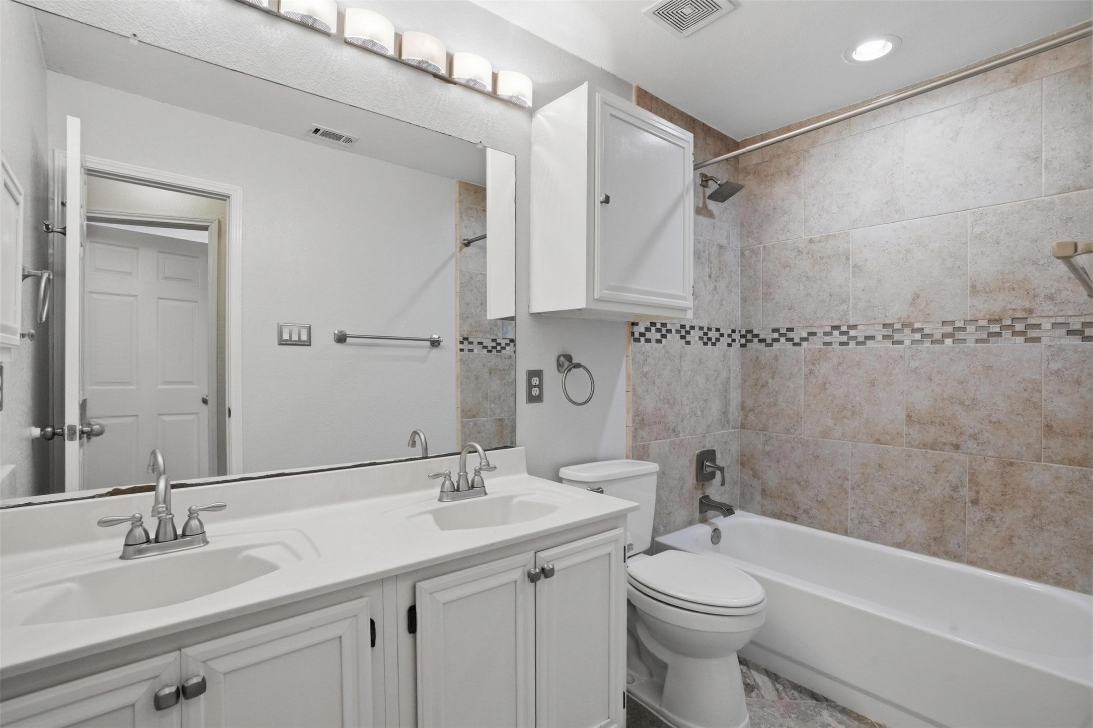 1136 Breezewood Drive Lewisville TX 75077