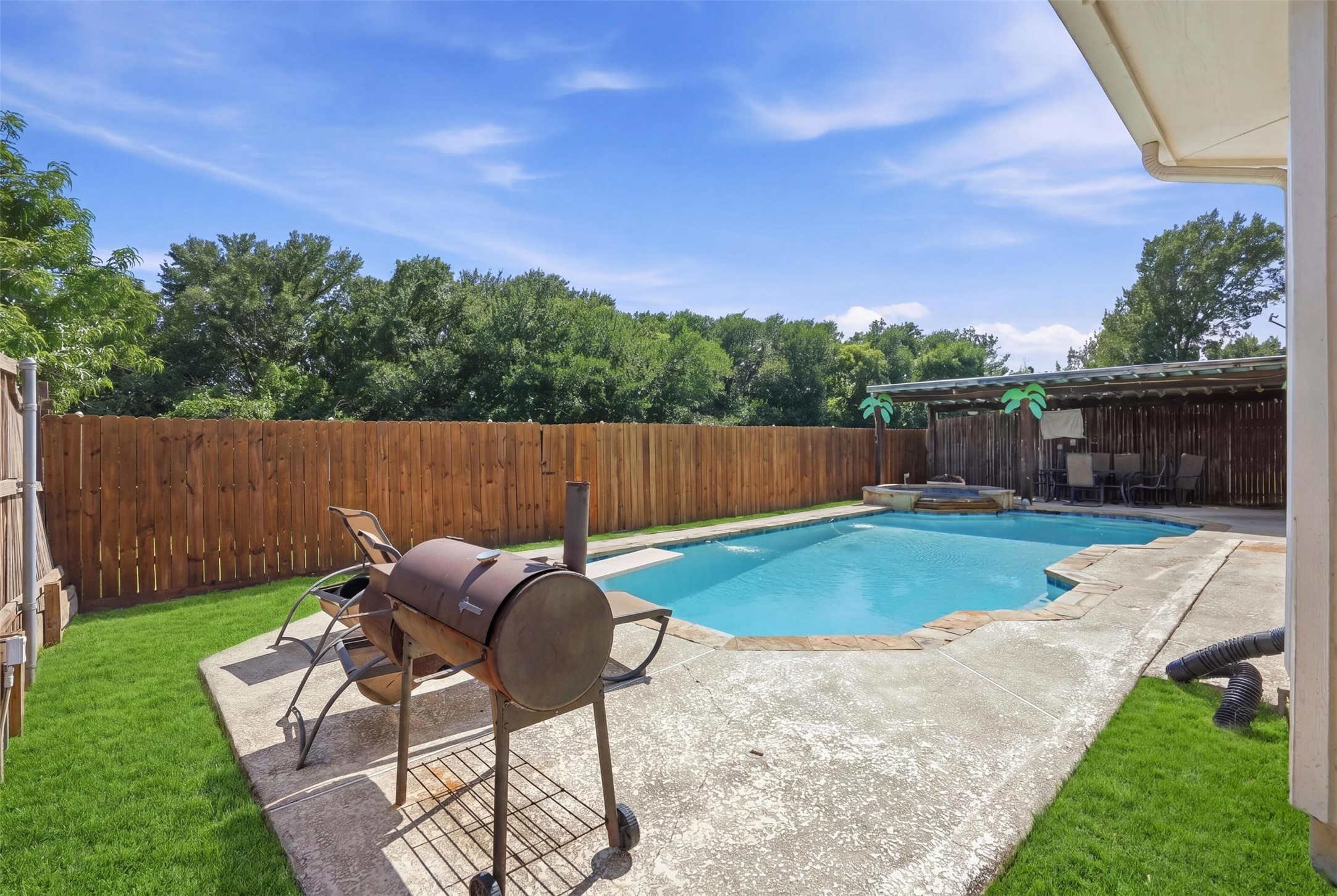1136 Breezewood Drive Lewisville TX 75077
