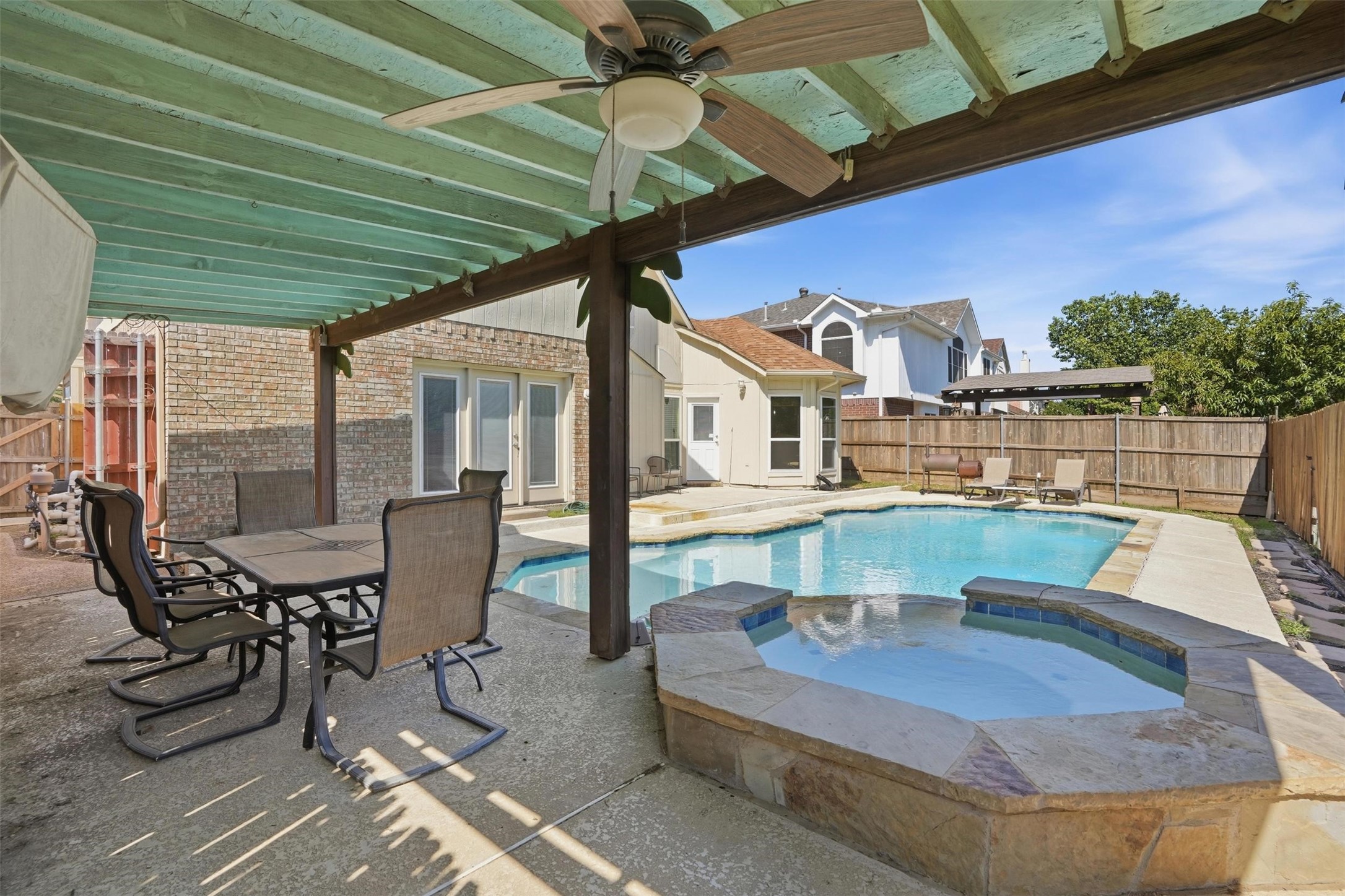1136 Breezewood Drive Lewisville TX 75077