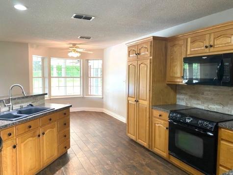 11466 Street Highway 31 E Murchison TX 75778