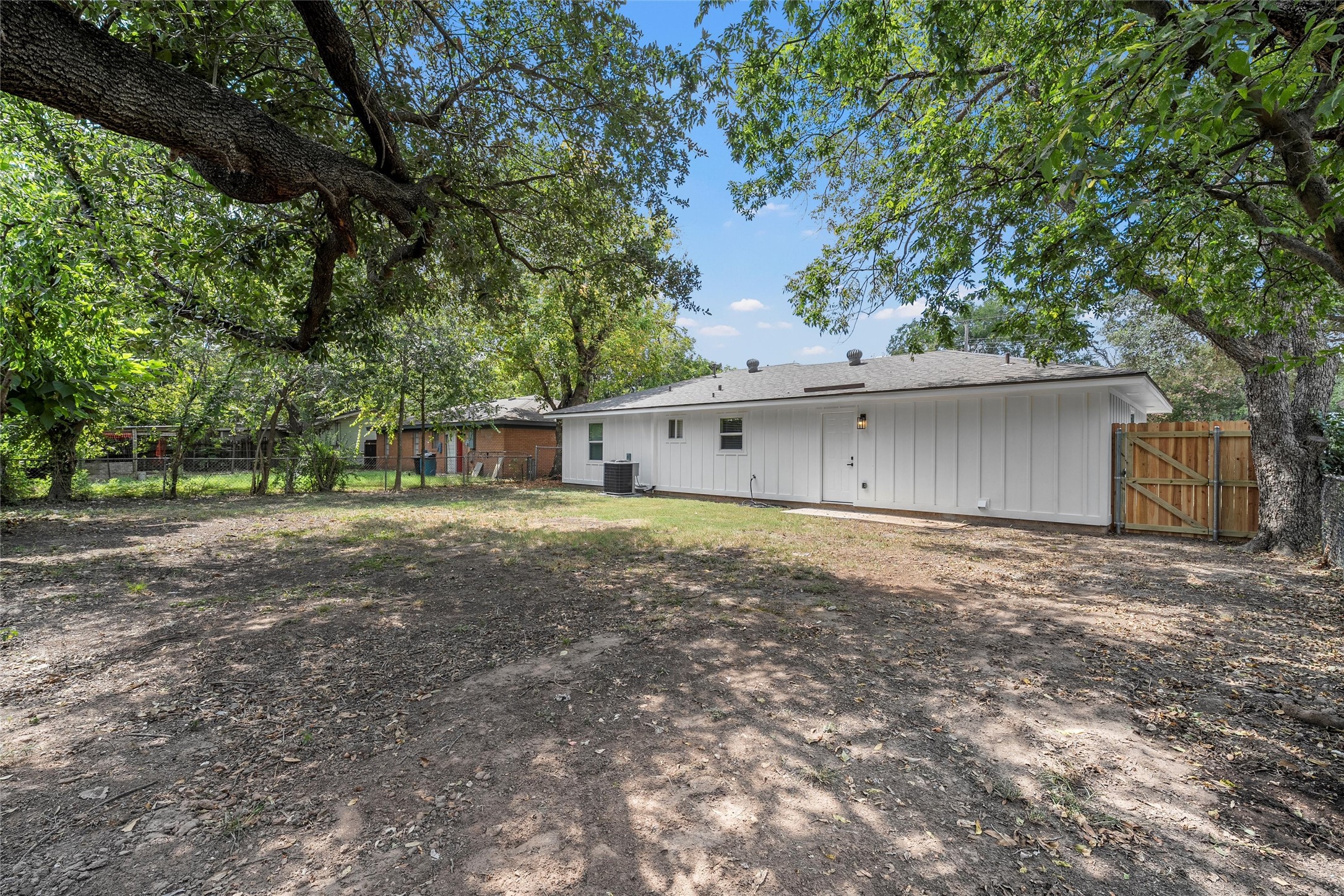 611 N Rita Street Lacy Lakeview TX 76705