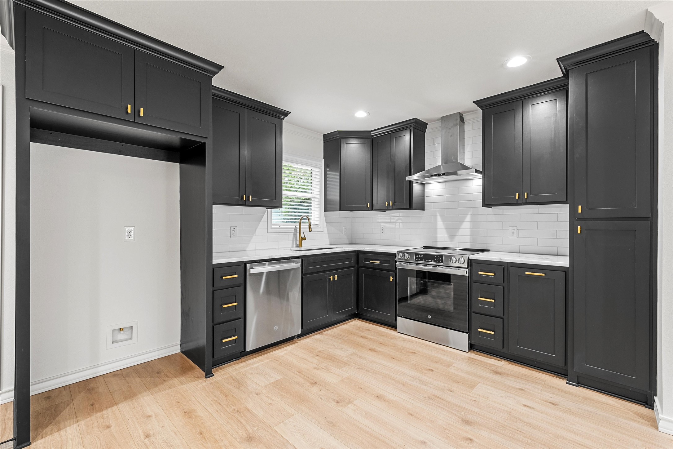 611 N Rita Street Lacy Lakeview TX 76705