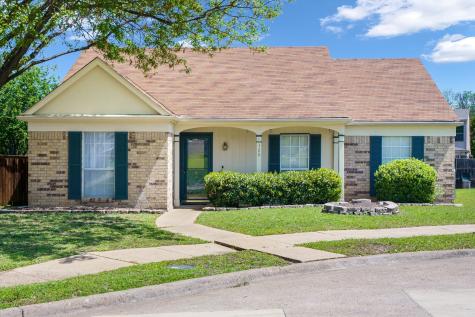 300 Hilltop Court Mesquite TX 75149
