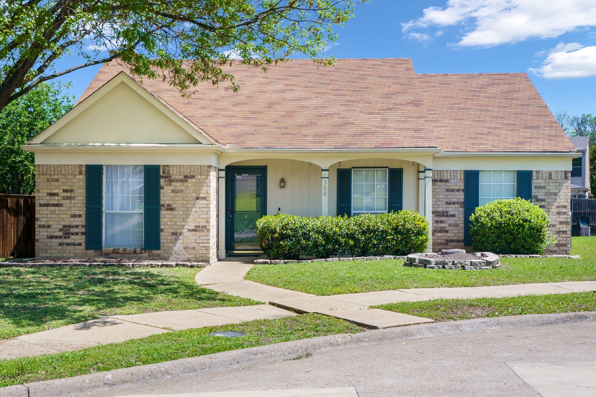 300 Hilltop Court Mesquite TX 75149