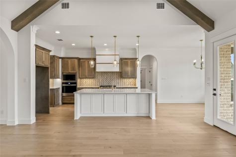 700 Burr Oak Lane Weatherford TX 76085