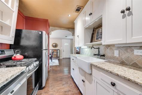 3022 Aster Street Dallas TX 75211
