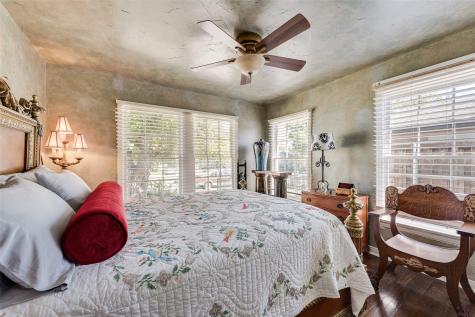 3022 Aster Street Dallas TX 75211