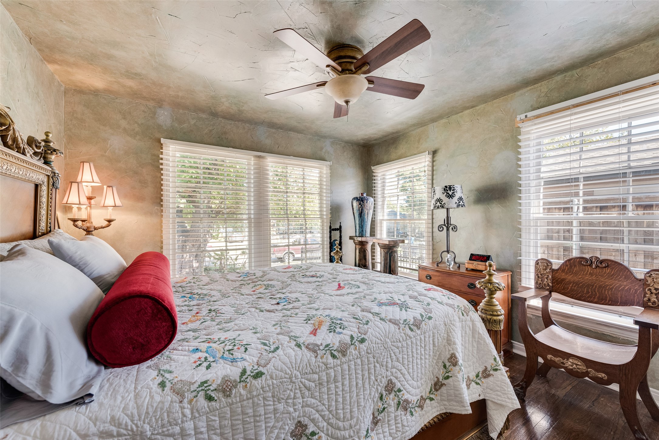 3022 Aster Street Dallas TX 75211
