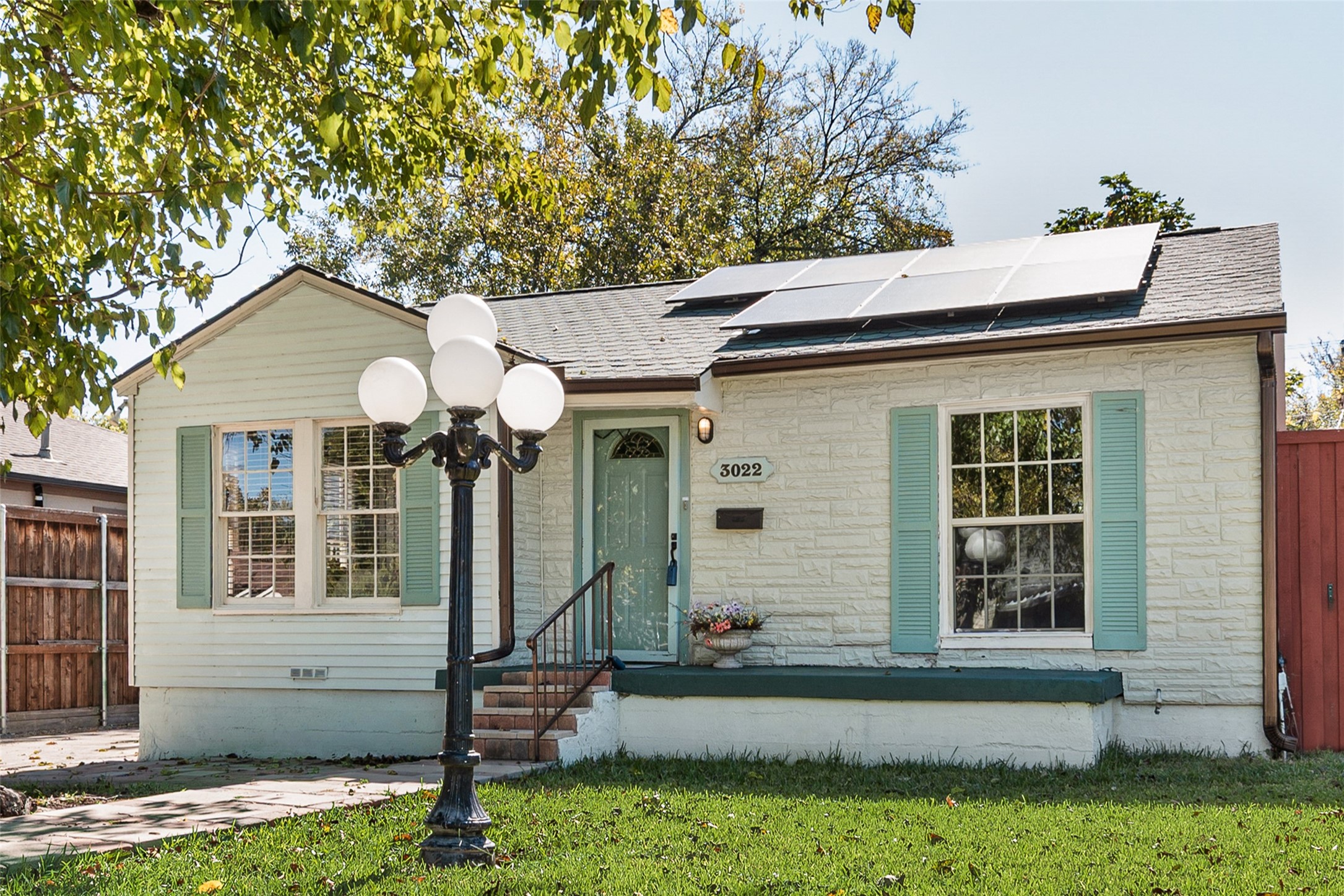3022 Aster Street Dallas TX 75211