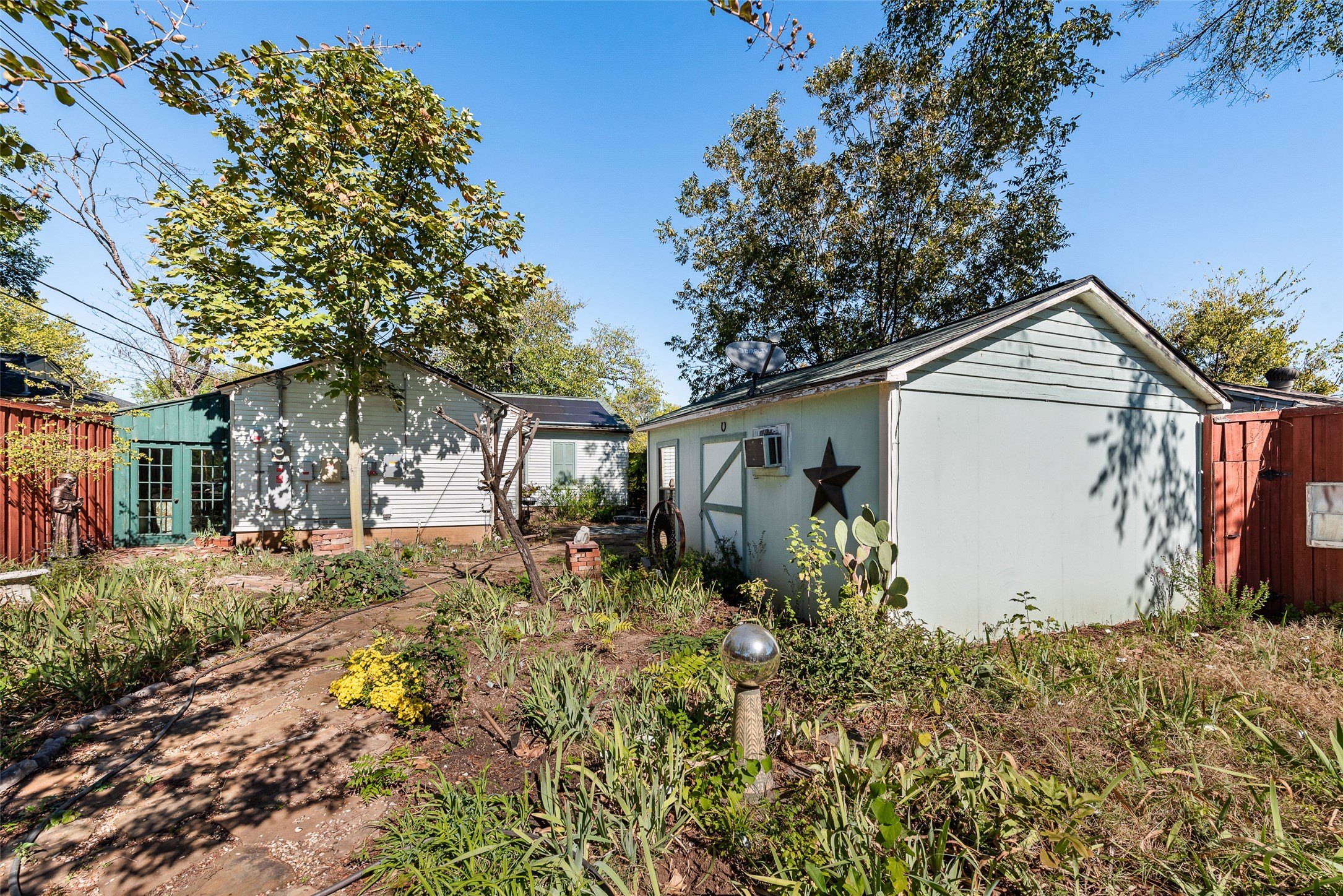 3022 Aster Street Dallas TX 75211