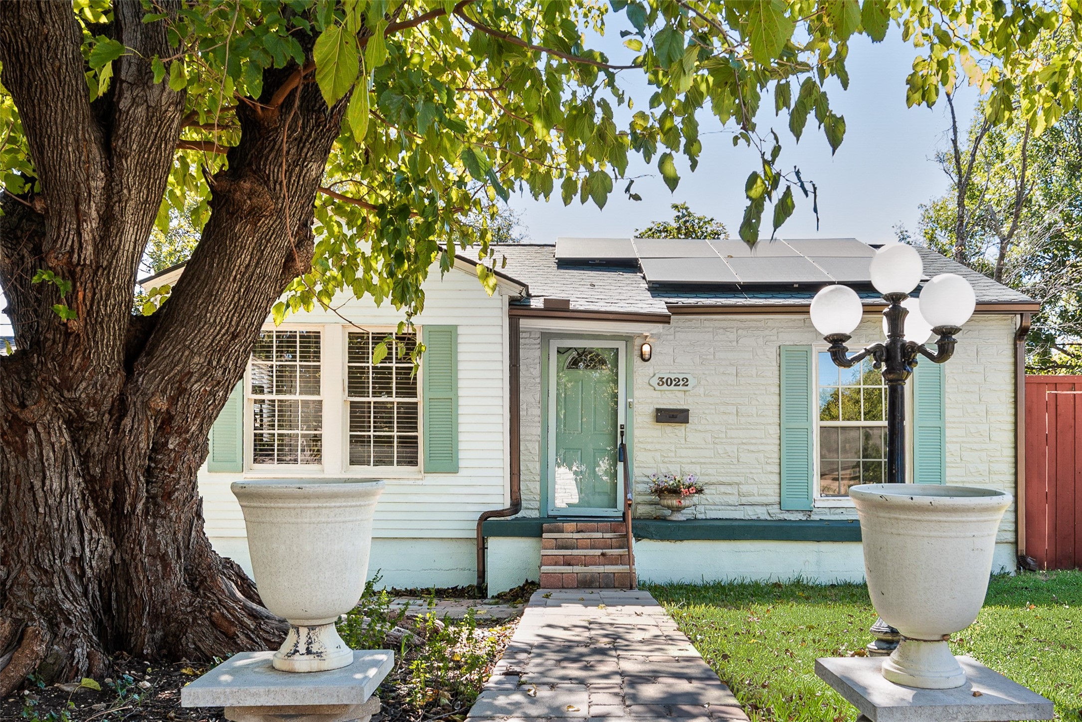 3022 Aster Street Dallas TX 75211