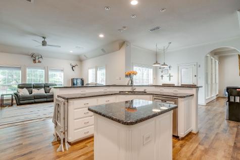 912 Thomas Crossing Drive Fort Worth TX 76028
