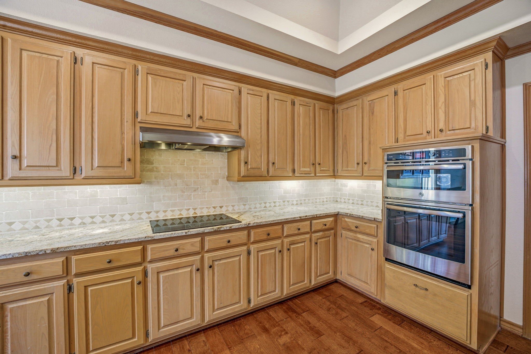 6100 Plum Valley Place Fort Worth TX 76116