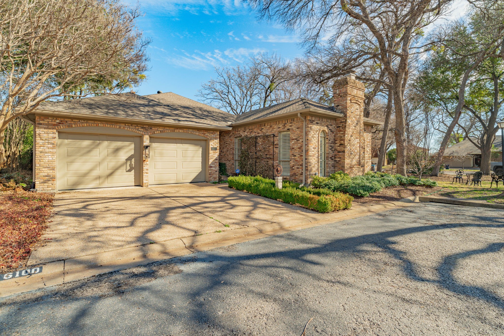 6100 Plum Valley Place Fort Worth TX 76116