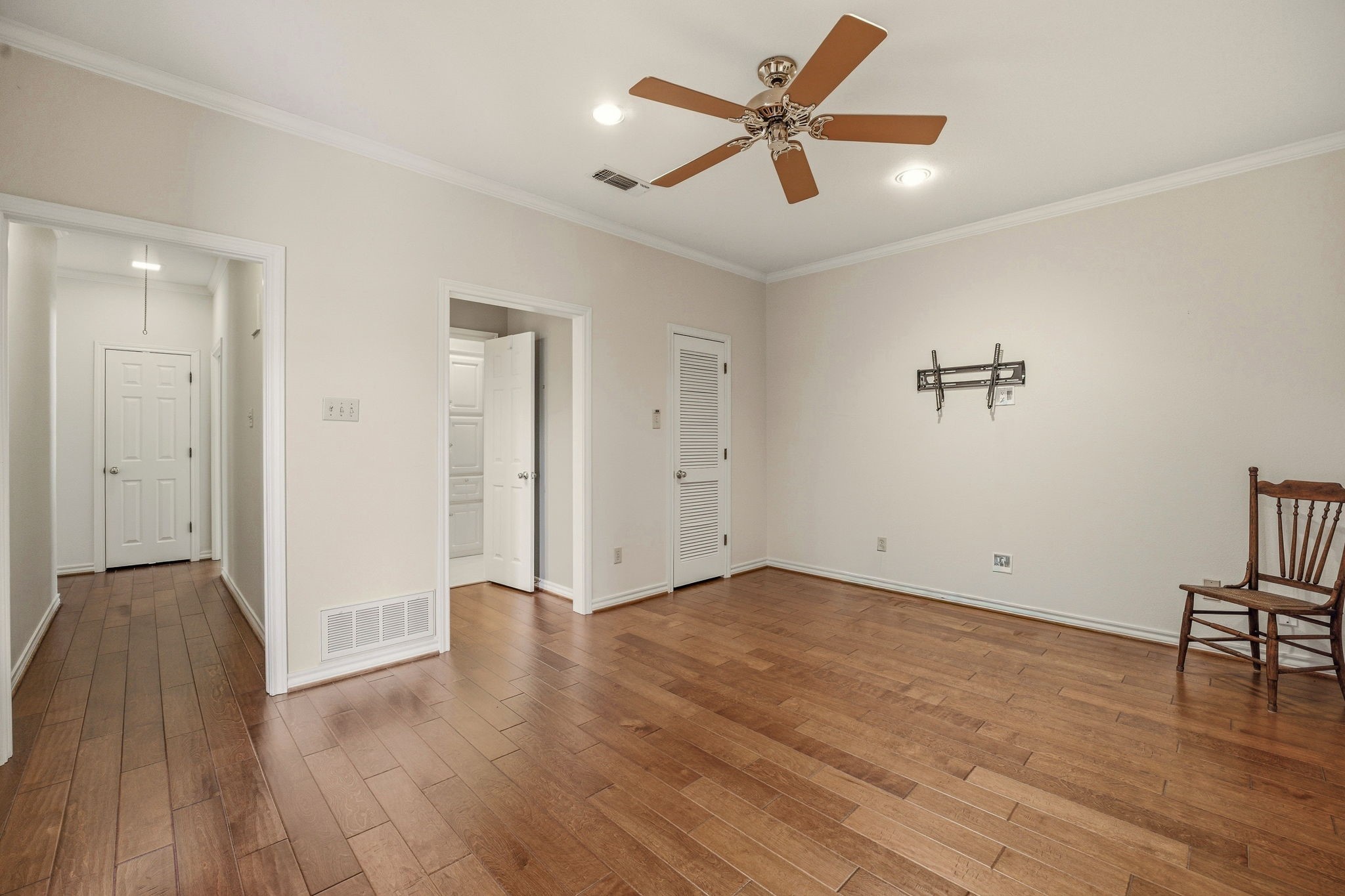 6100 Plum Valley Place Fort Worth TX 76116