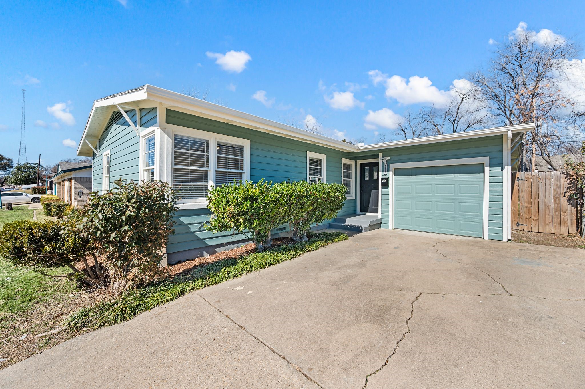 1017 Judd Street Fort Worth TX 76104