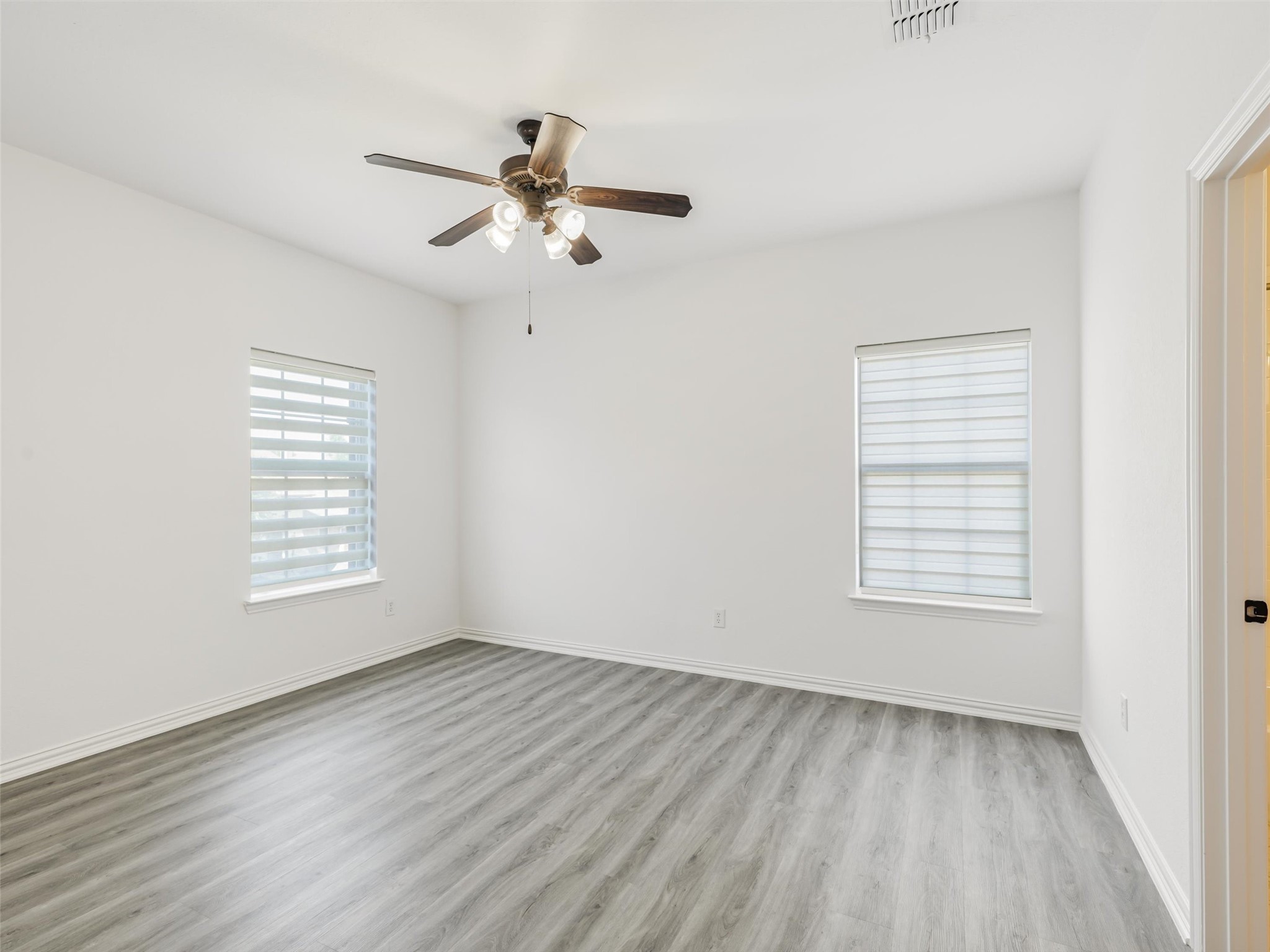 2512 Sir Alexander Lane Lewisville TX 75056