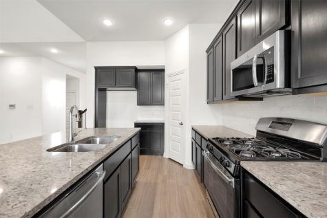 2466 San Marcos Drive Forney TX 75126