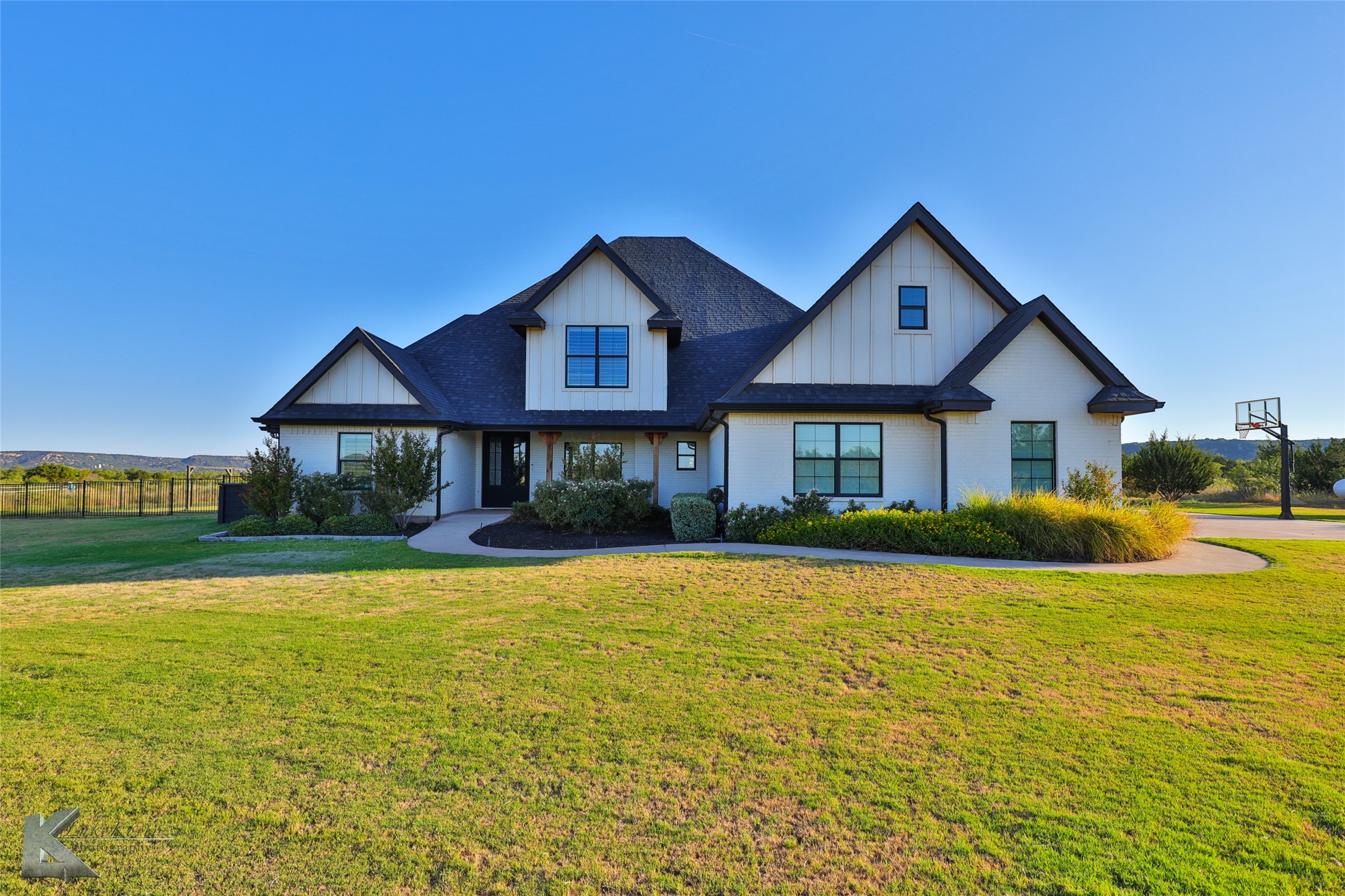 158 Western Trail Buffalo Gap TX 79508