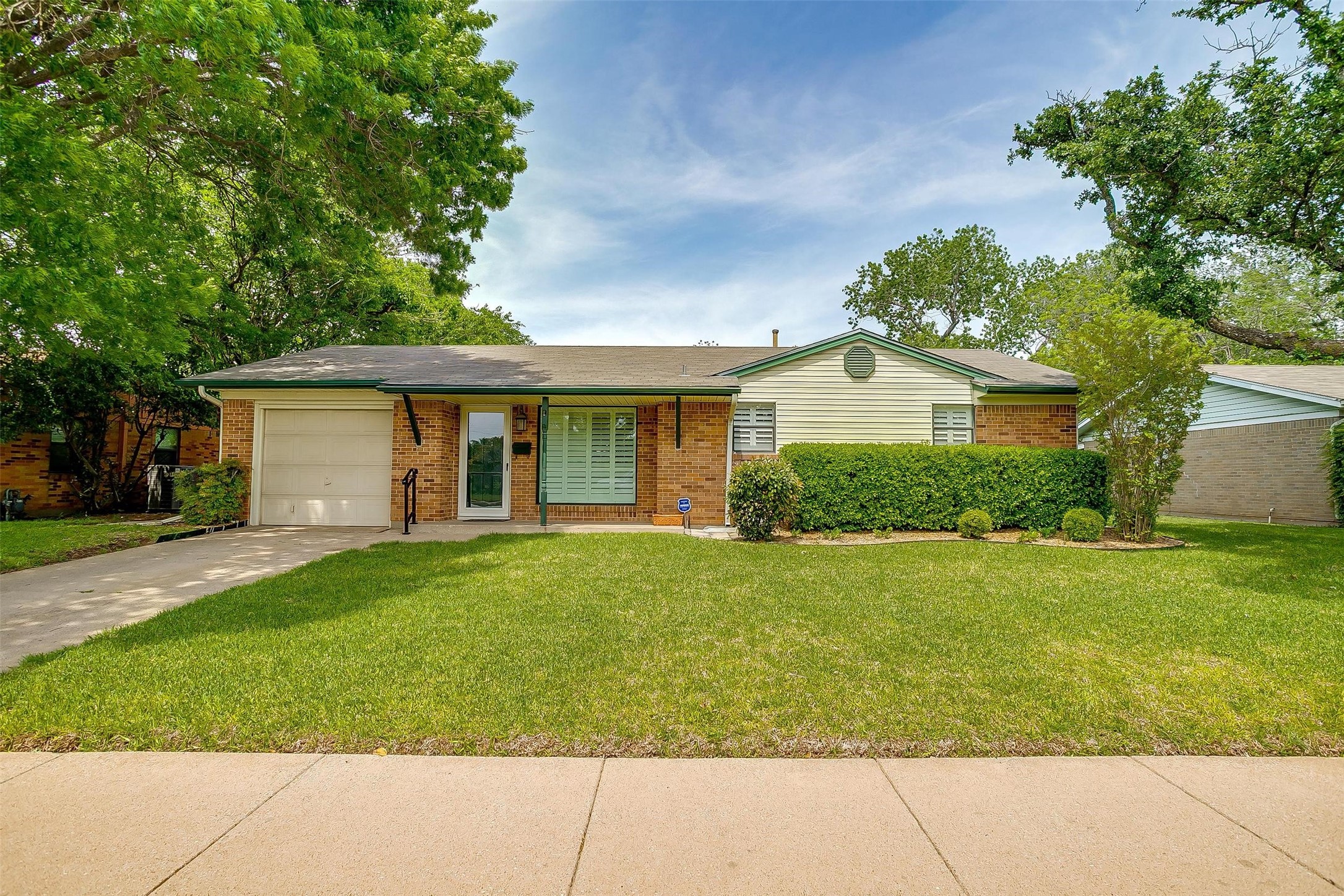 6114 Shadydell Drive Fort Worth TX 76135