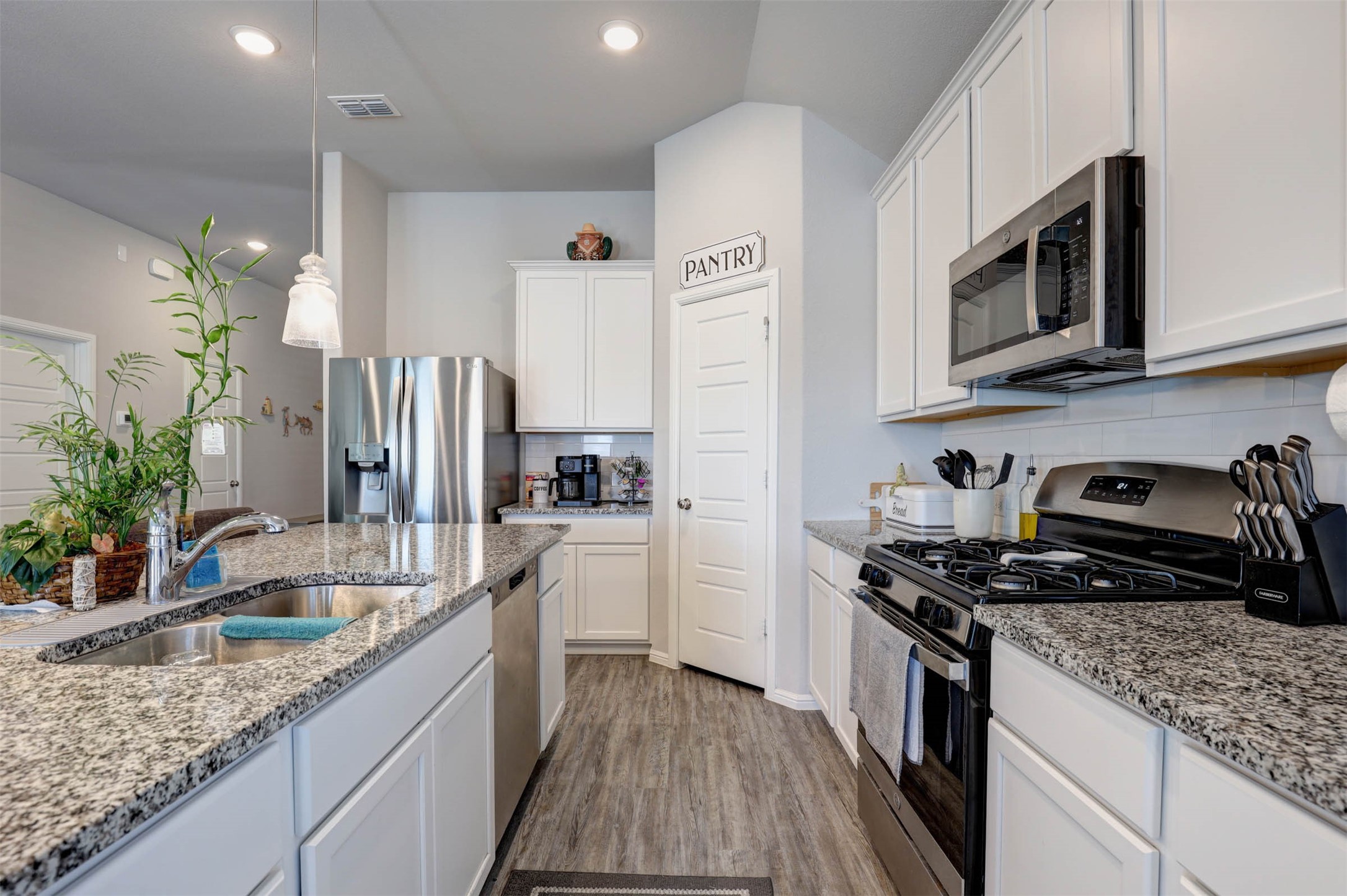 8948 Bronze Meadow Drive Fort Worth TX 76131