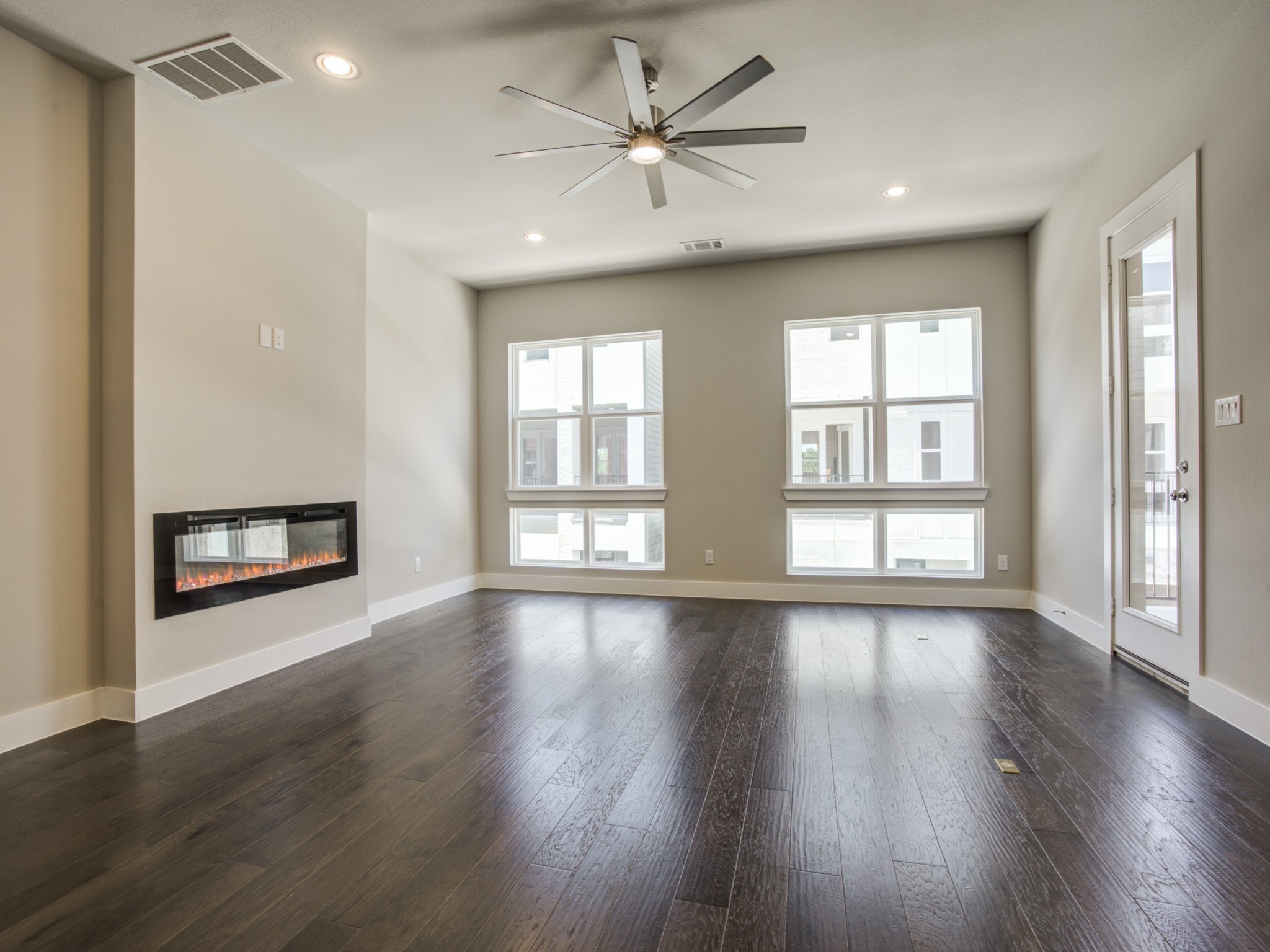 2619 Carmelita Street Dallas TX 75212