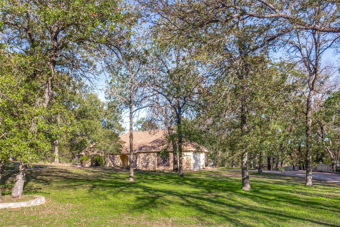 121 Cottonwood Court Hudson Oaks TX 76087
