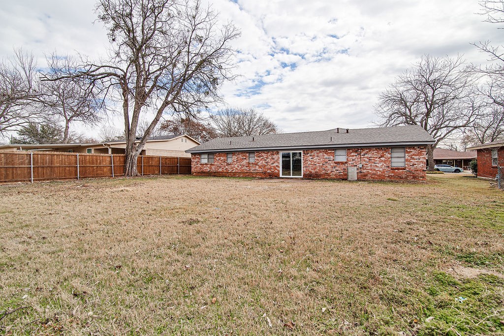 1108 Davis Street Cleburne TX 76033