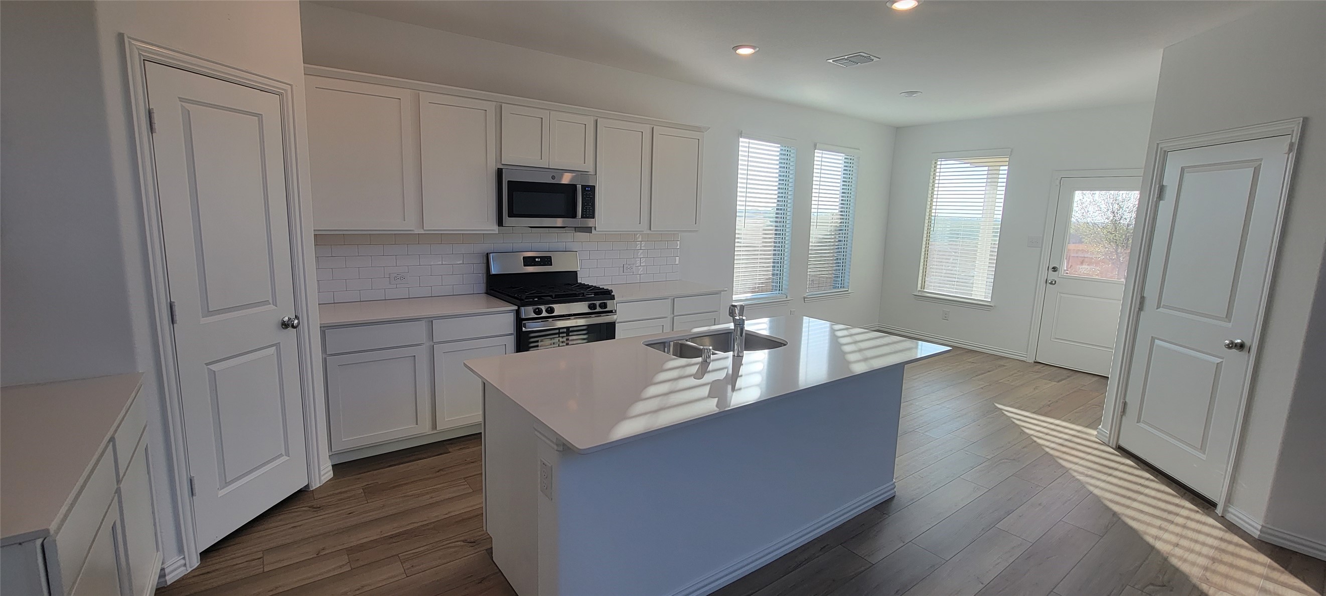 9901 Diamondhead Drive Fort Worth TX 76179