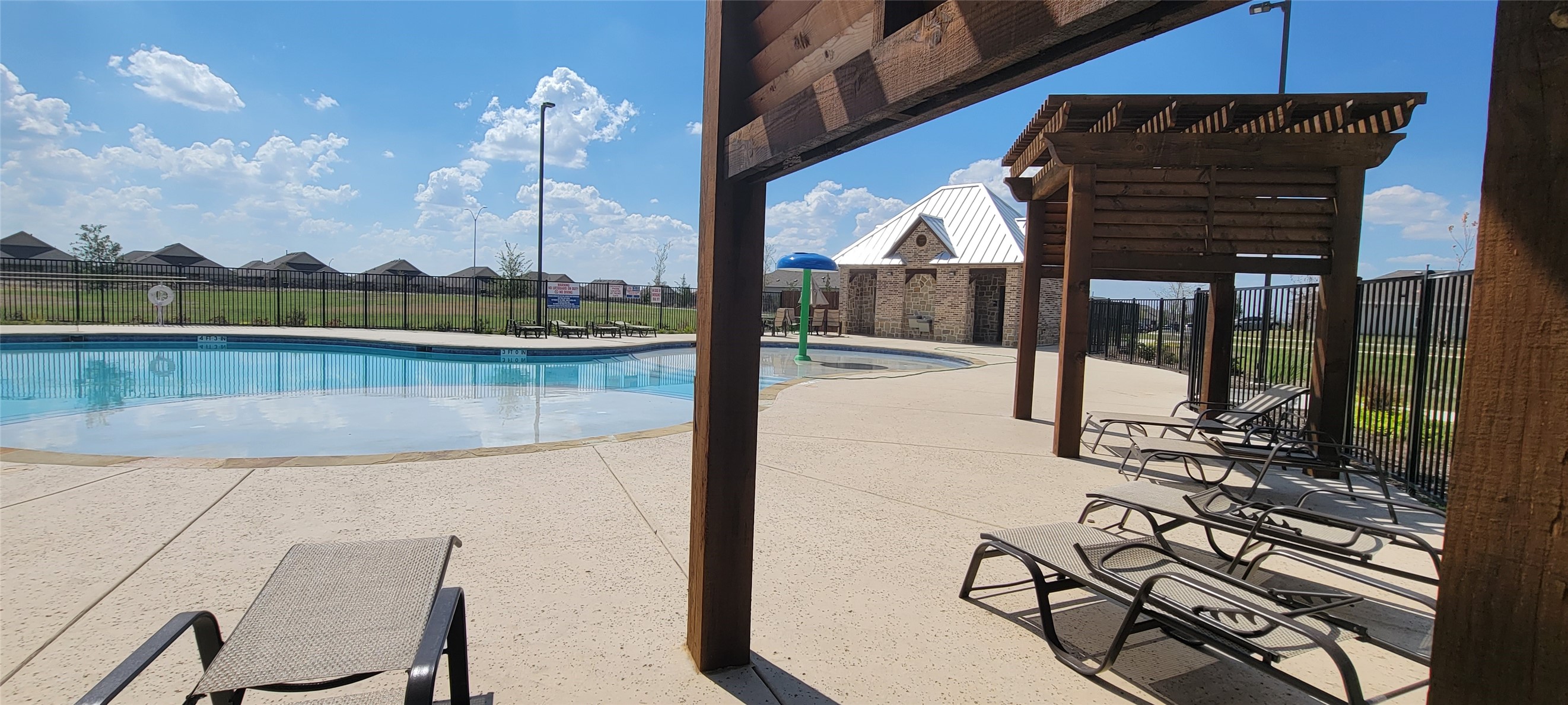 9901 Diamondhead Drive Fort Worth TX 76179