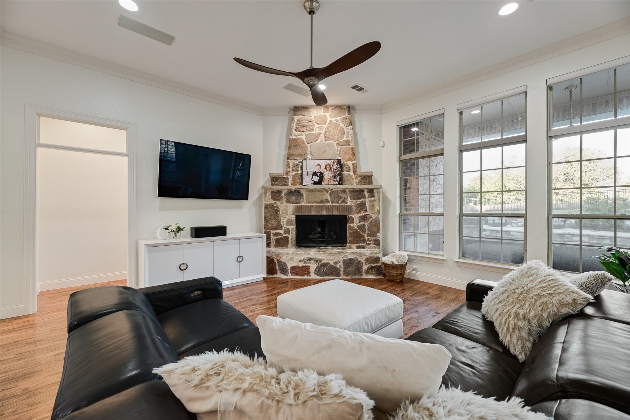 9101 Cypress Creek Road Lantana TX 76226