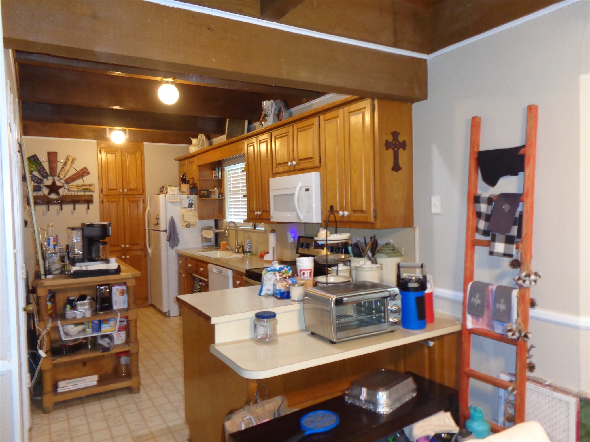 9500 County Road 204 Grandview TX 76050