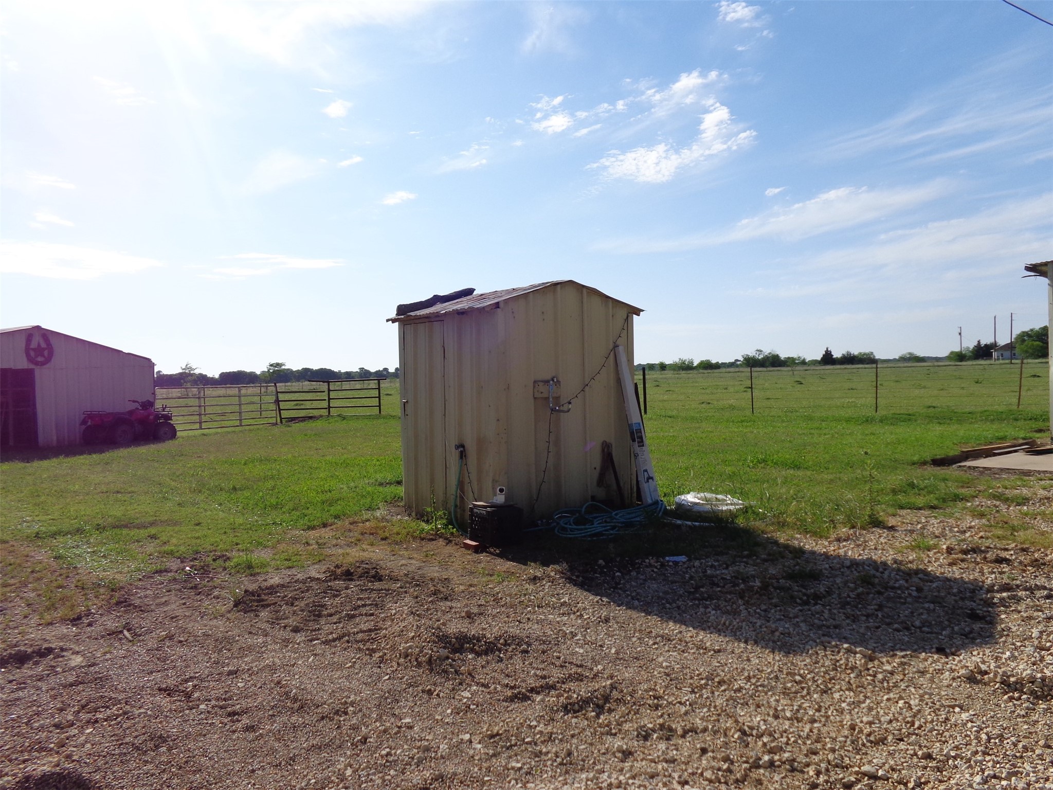9500 County Road 204 Grandview TX 76050