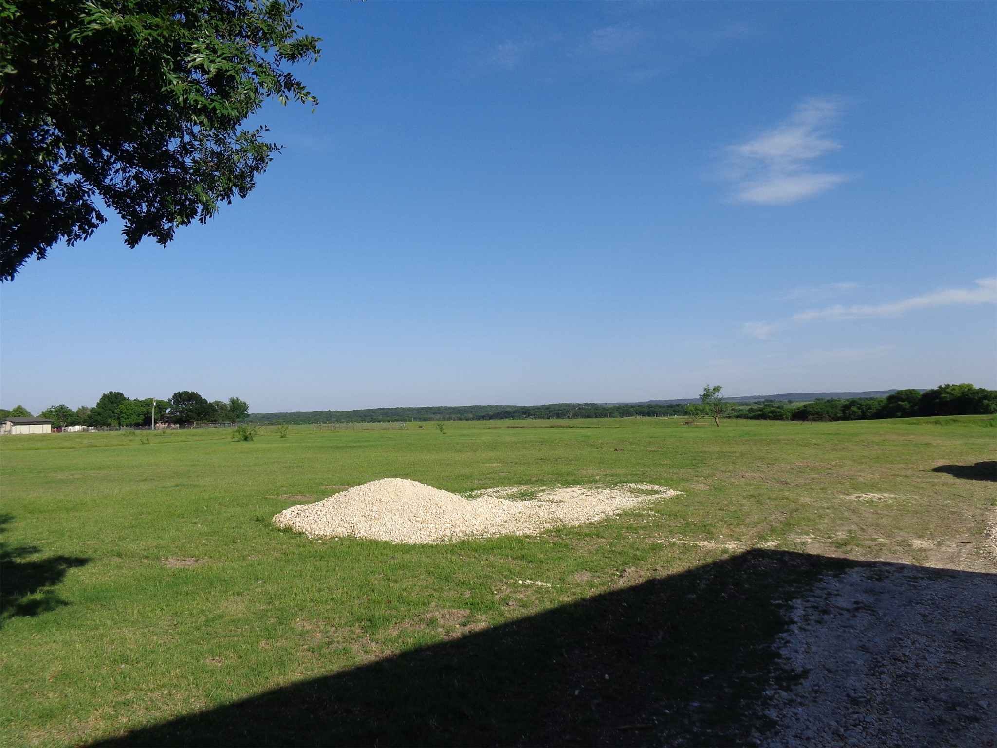9500 County Road 204 Grandview TX 76050