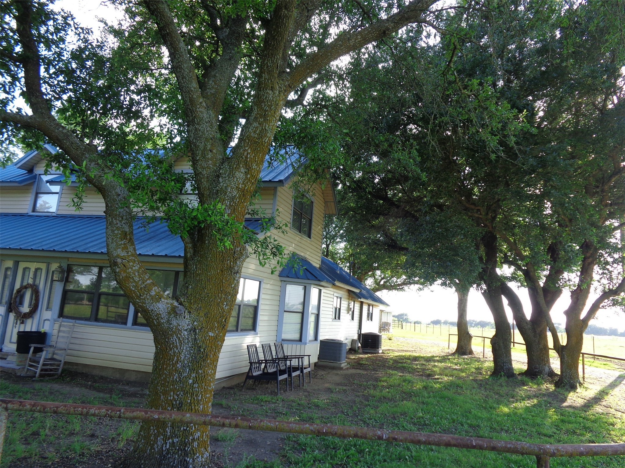 9500 County Road 204 Grandview TX 76050