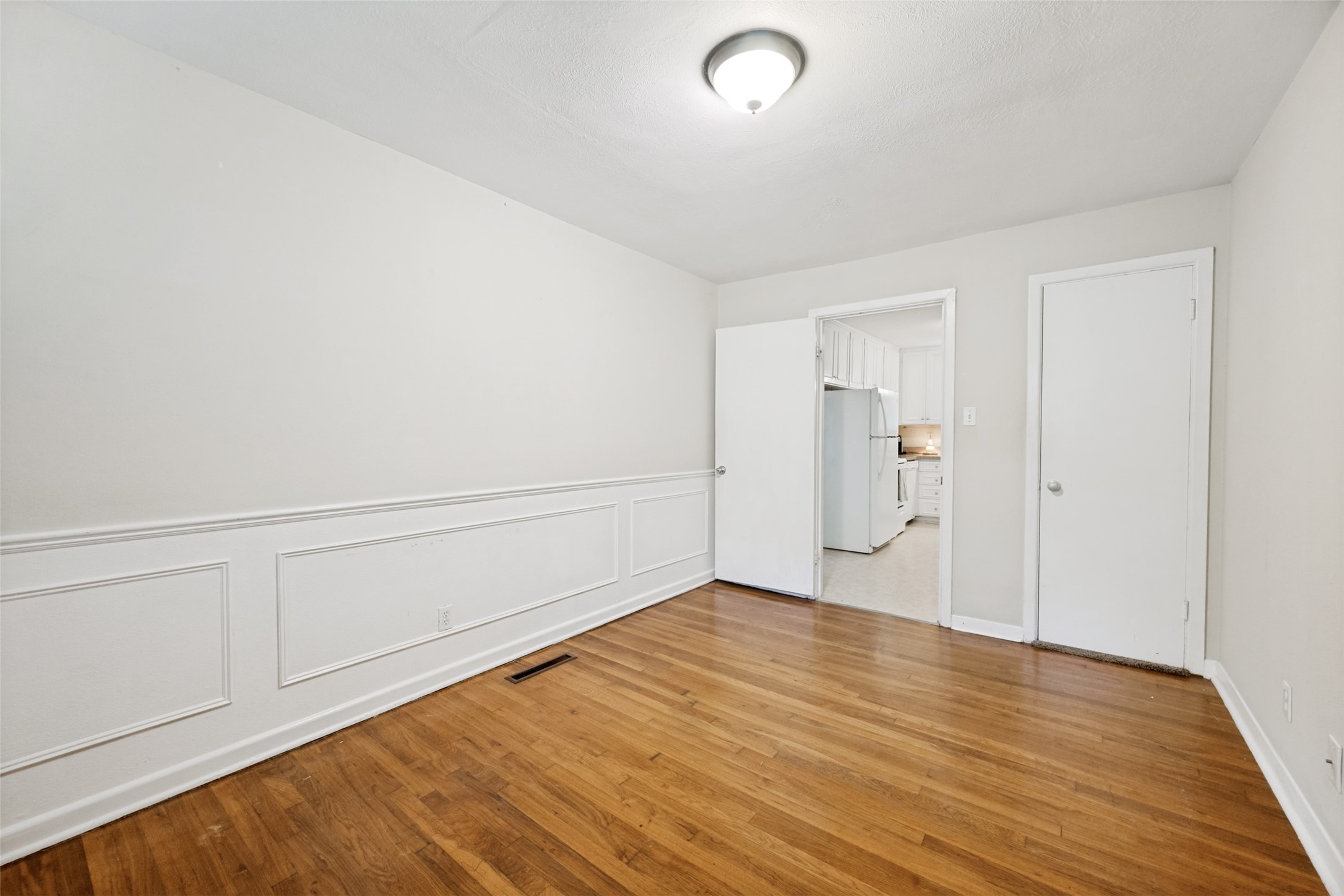 2725 Sandage Avenue Fort Worth TX 76109