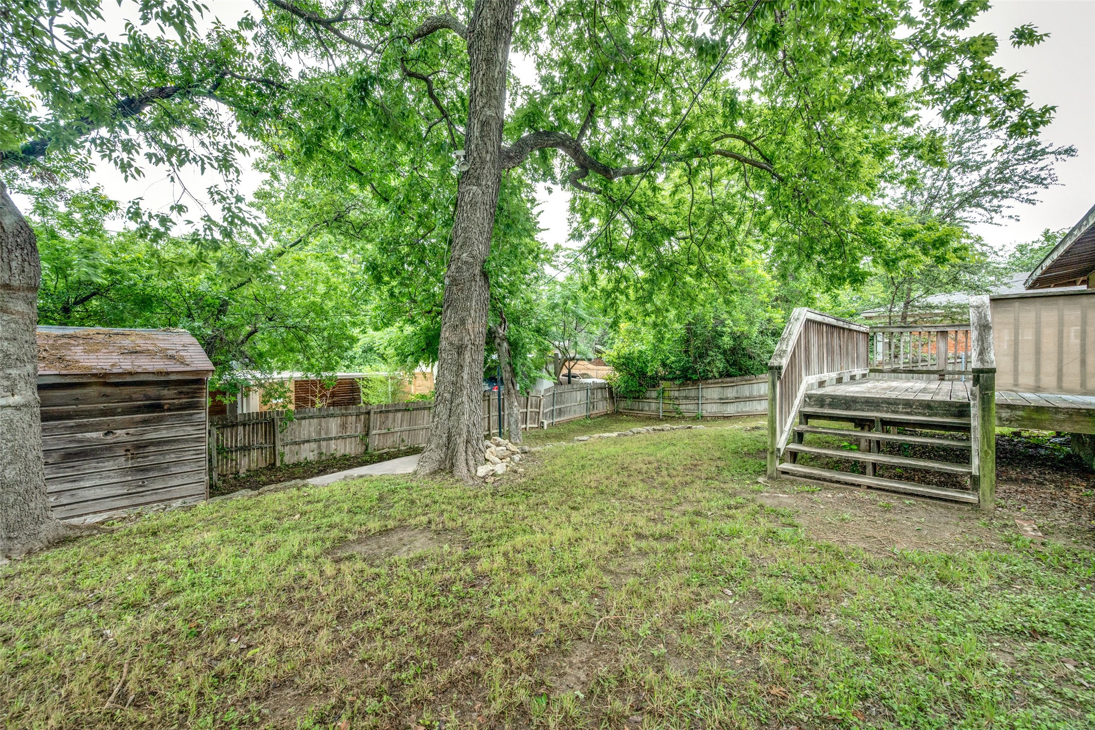 2725 Sandage Avenue Fort Worth TX 76109