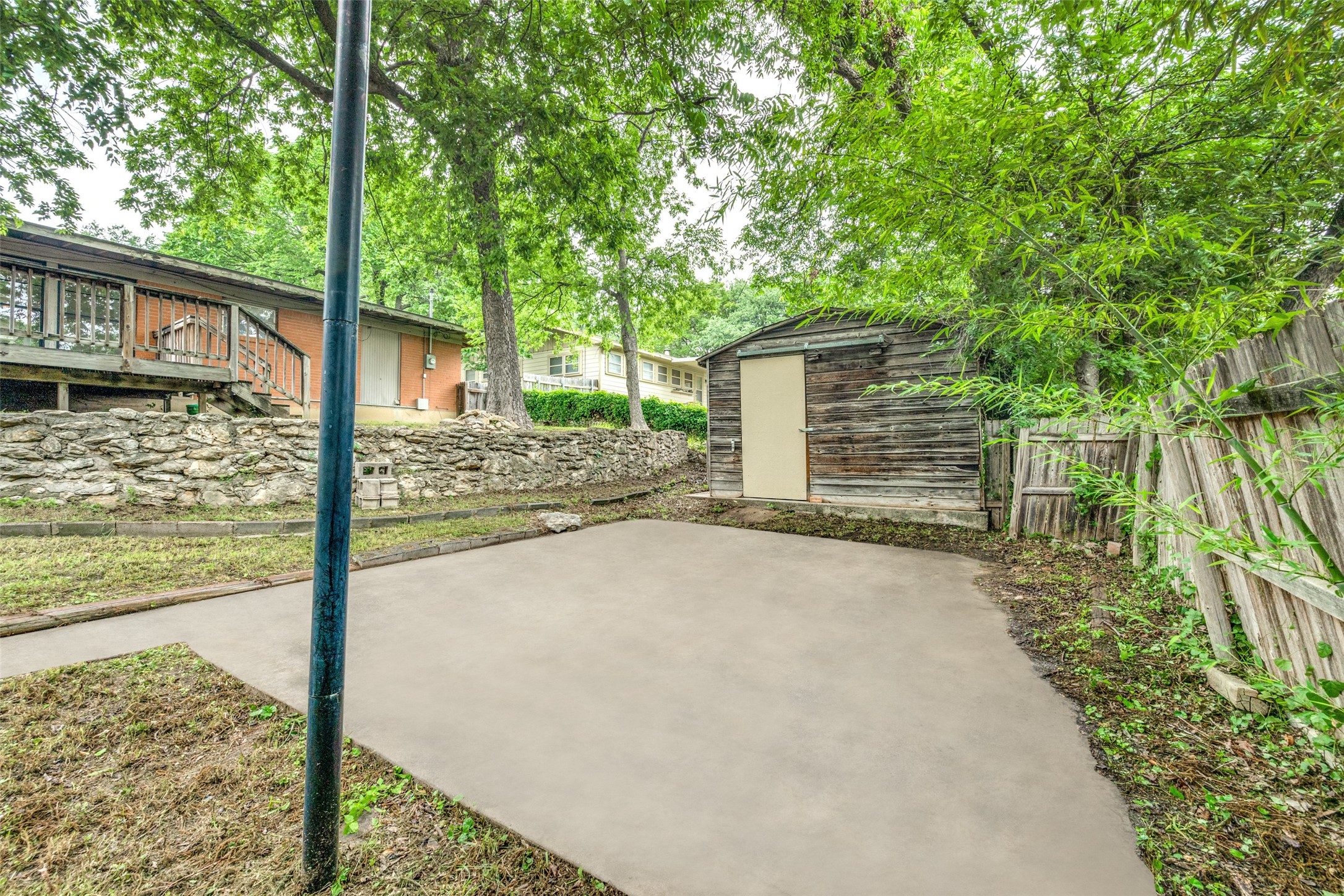 2725 Sandage Avenue Fort Worth TX 76109