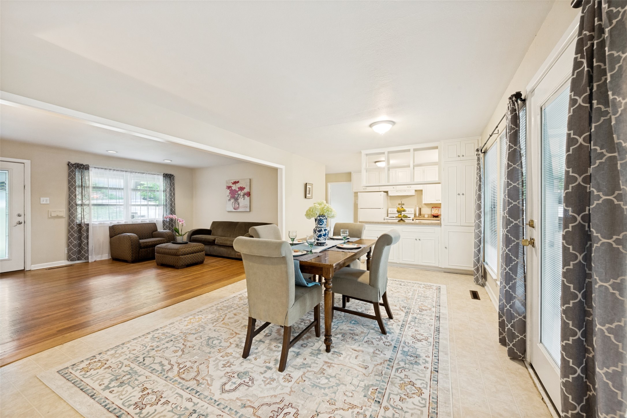 2725 Sandage Avenue Fort Worth TX 76109