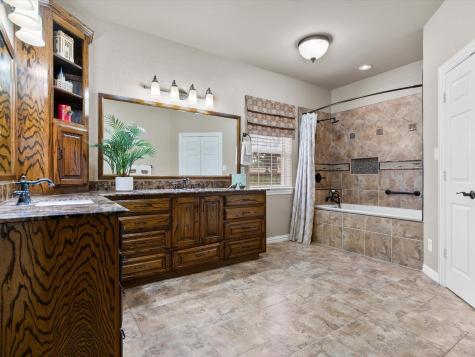 1705 Warwick Crescent Court Denton TX 76226
