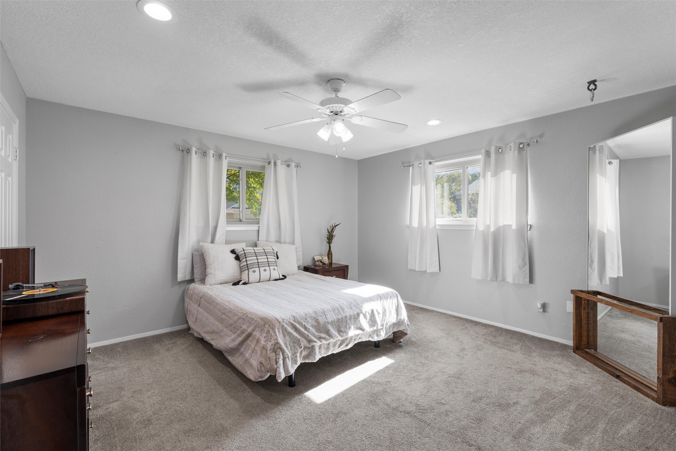 1002 W Elizabeth Drive Robinson TX 76706