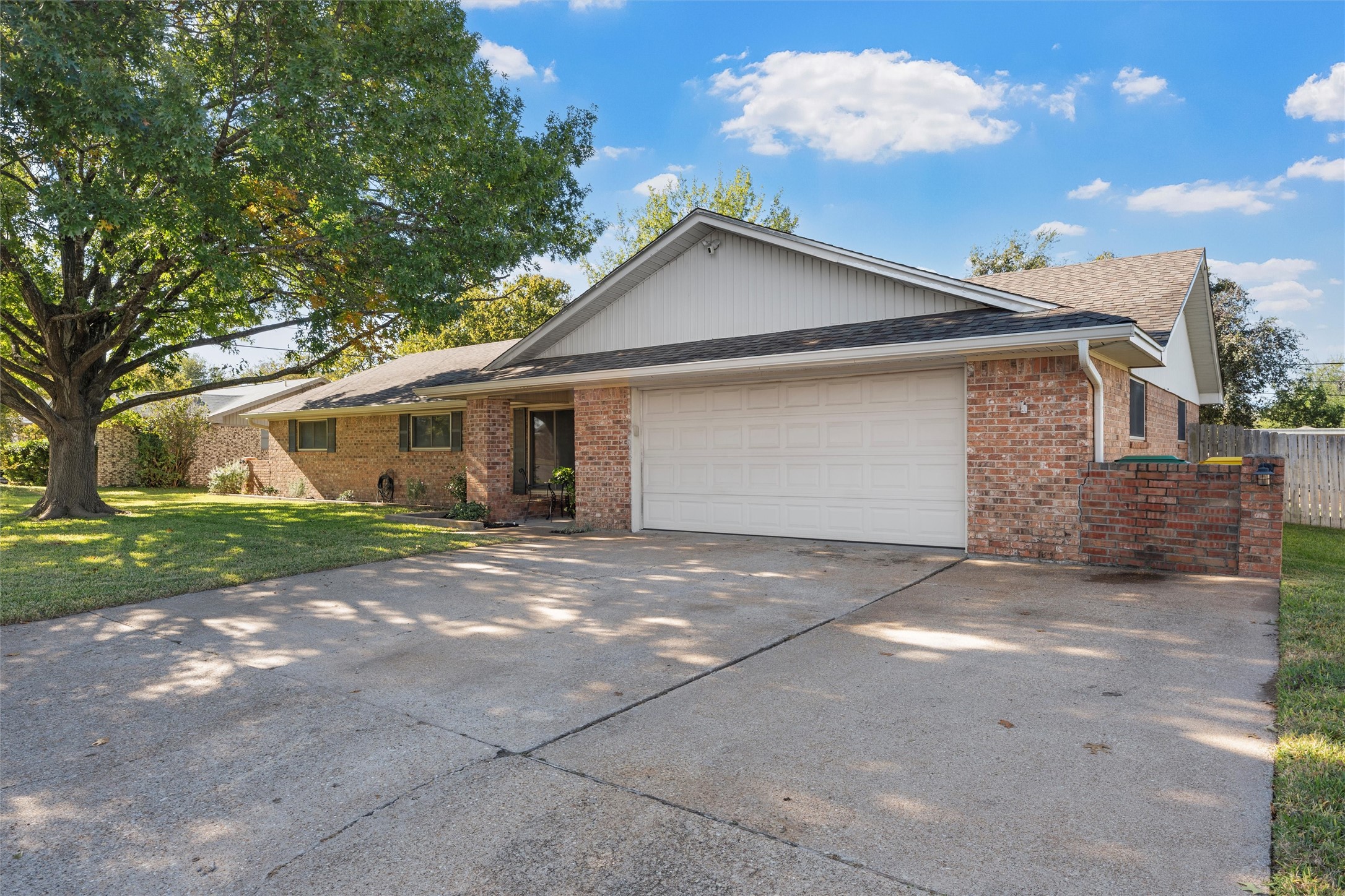 1002 W Elizabeth Drive Robinson TX 76706