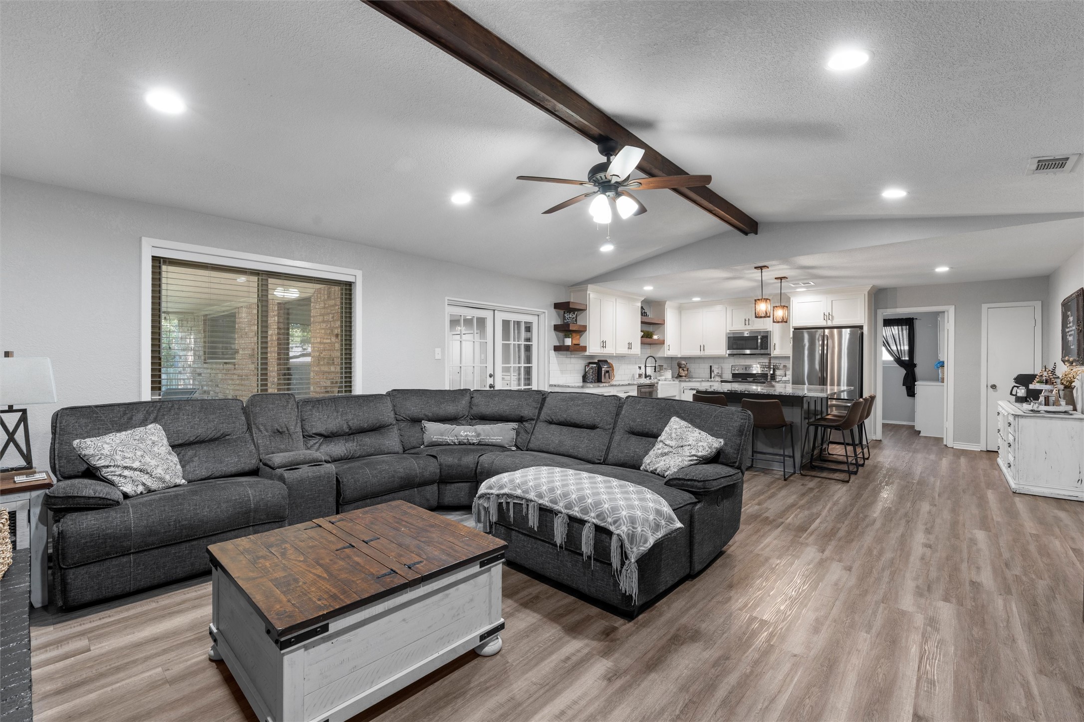1002 W Elizabeth Drive Robinson TX 76706