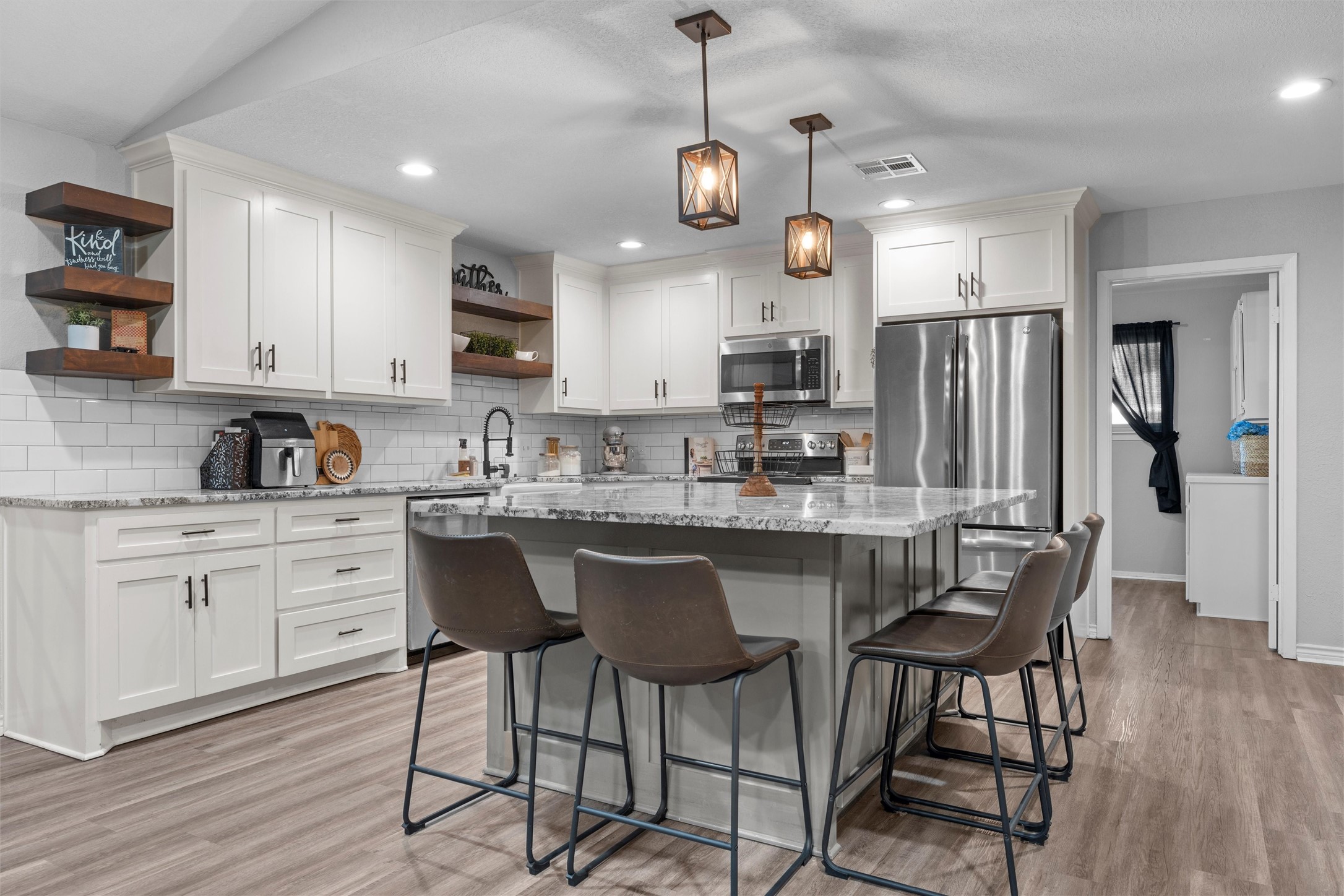 1002 W Elizabeth Drive Robinson TX 76706