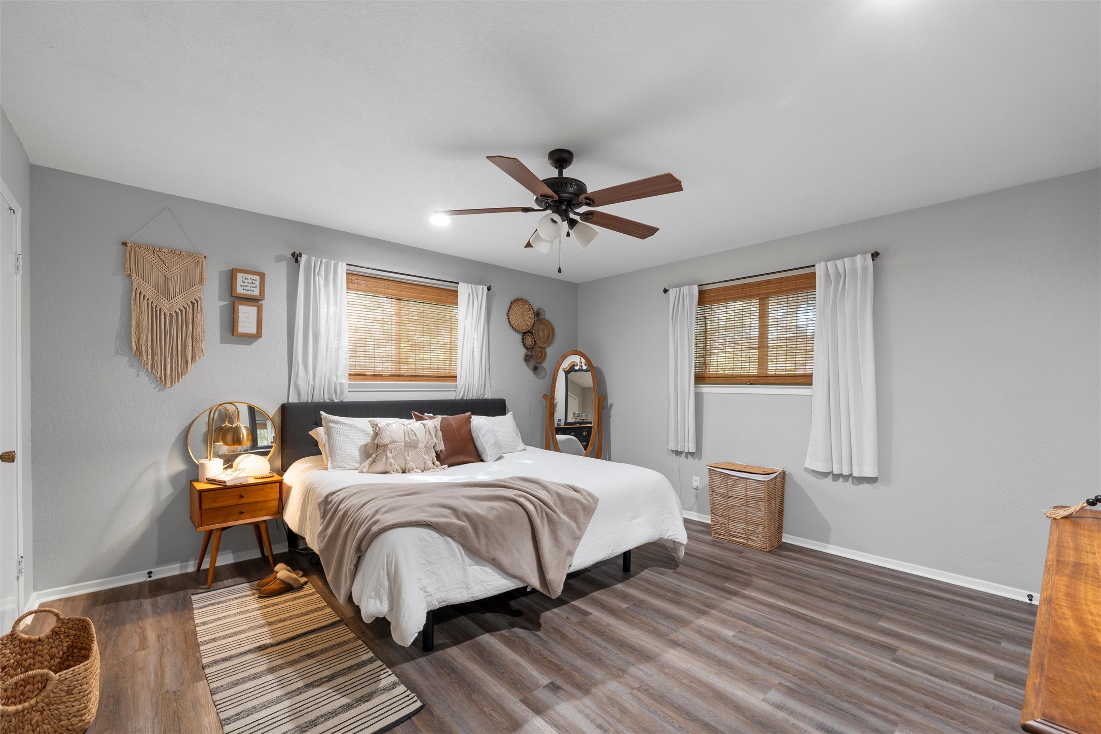 1002 W Elizabeth Drive Robinson TX 76706